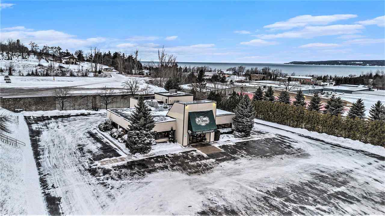 906 Spring Street Petoskey MI 49770