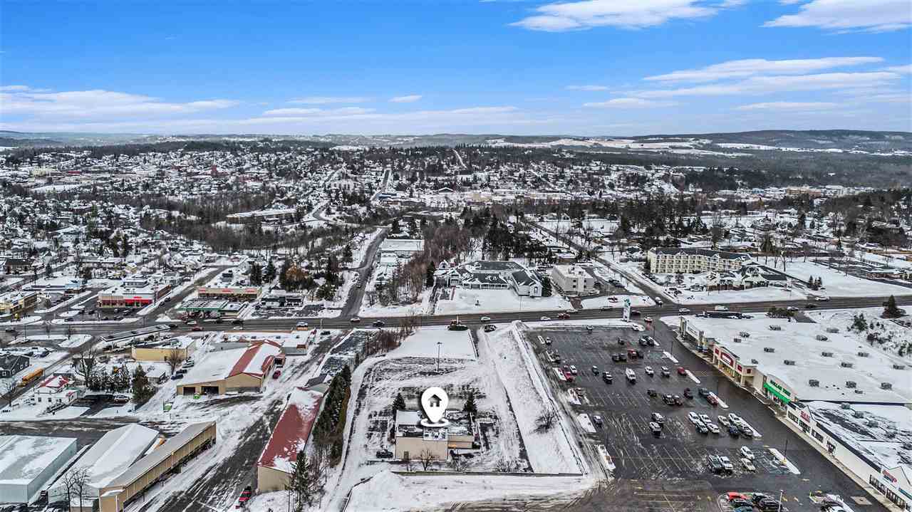 906 Spring Street Petoskey MI 49770