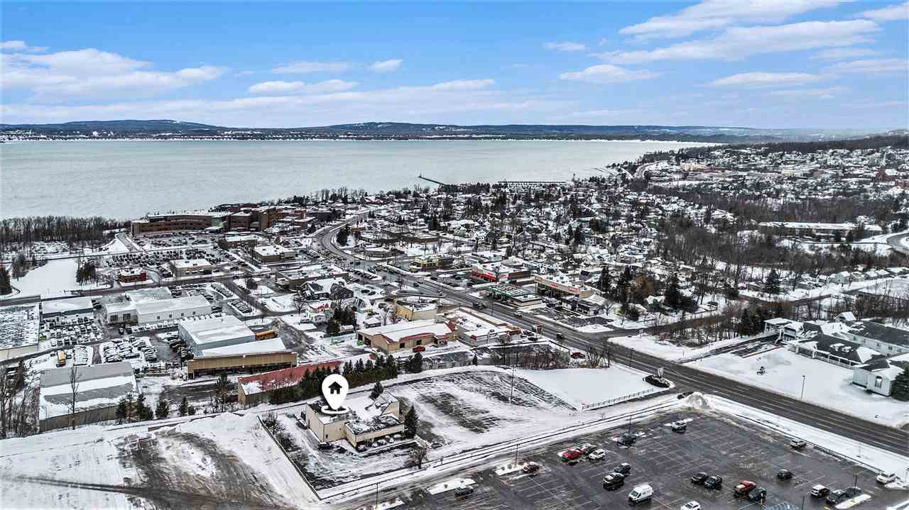 906 Spring Street Petoskey MI 49770