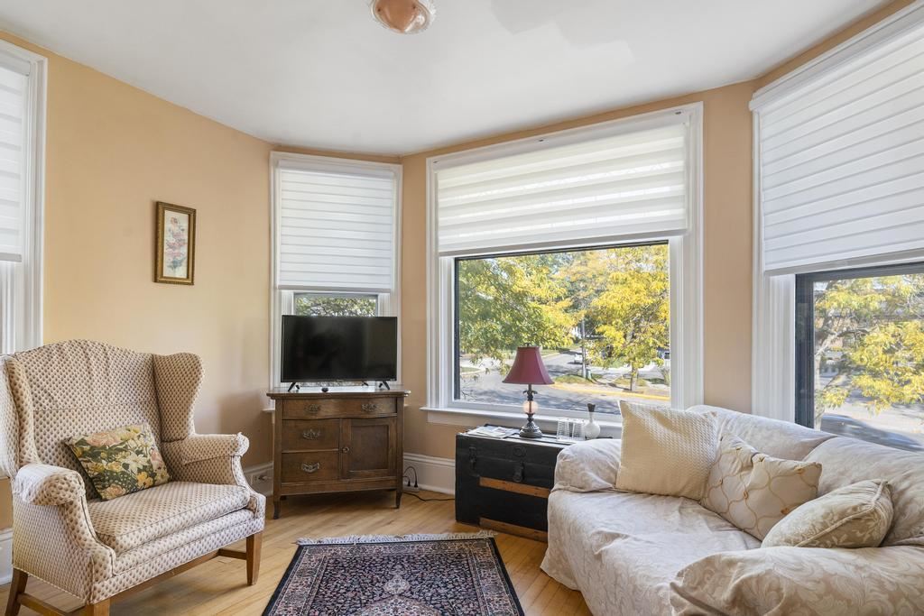 113 Michigan Avenue Charlevoix MI 49720