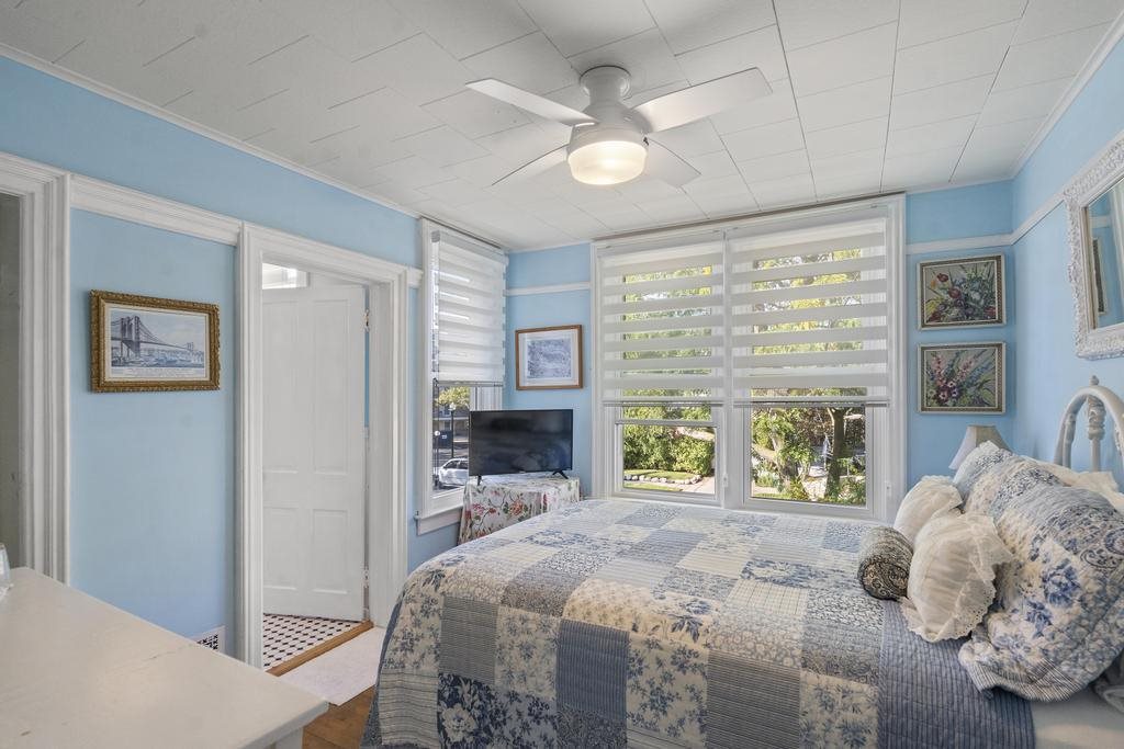 113 Michigan Avenue Charlevoix MI 49720