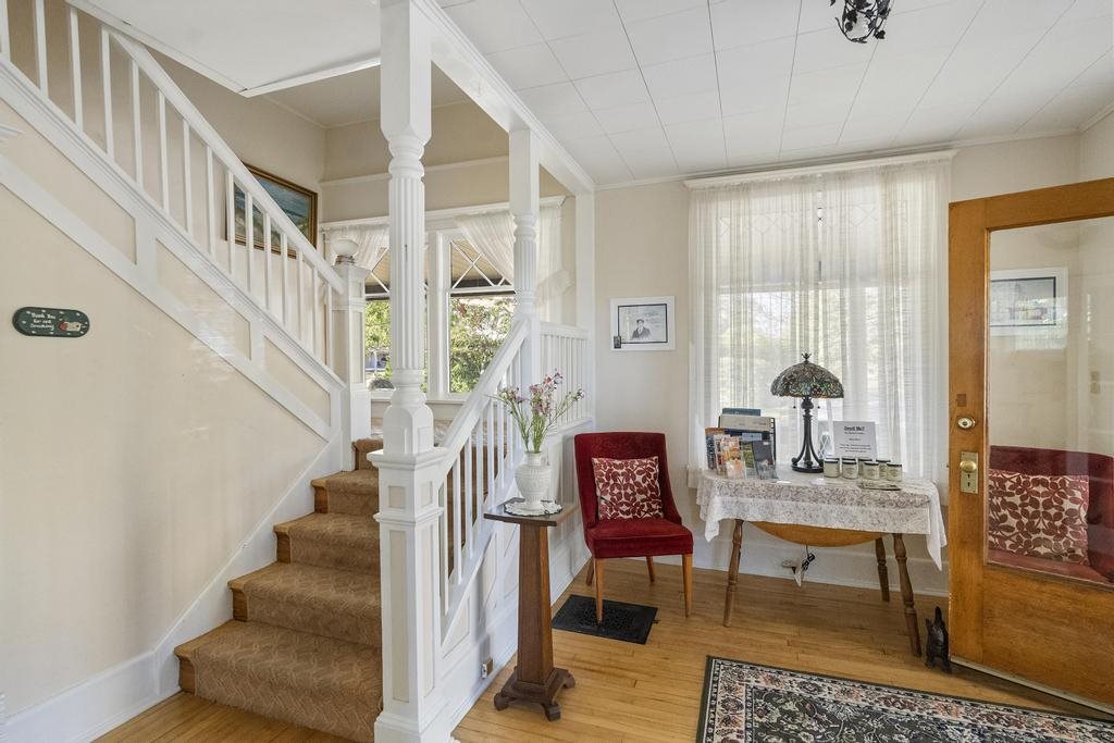 113 Michigan Avenue Charlevoix MI 49720