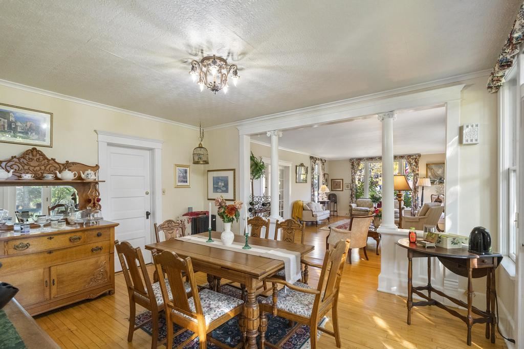 113 Michigan Avenue Charlevoix MI 49720