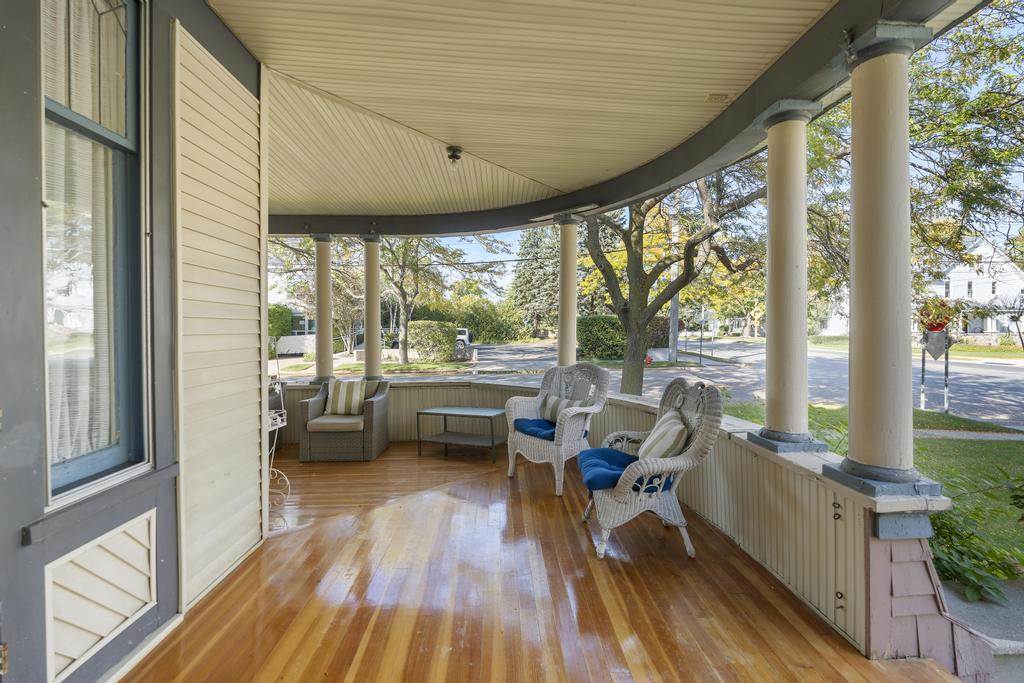 113 Michigan Avenue Charlevoix MI 49720