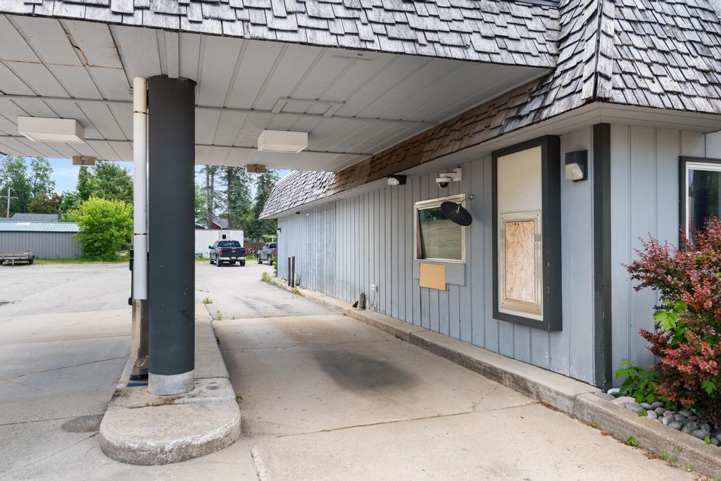 6232 River Street Alanson MI 49706