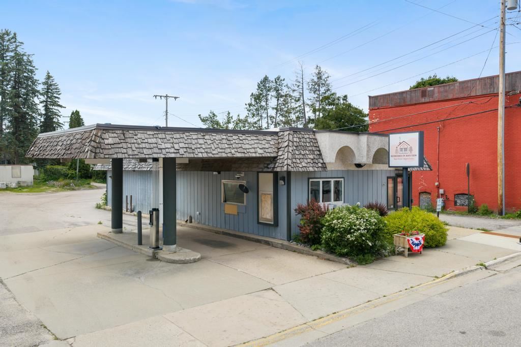 6232 River Street Alanson MI 49706