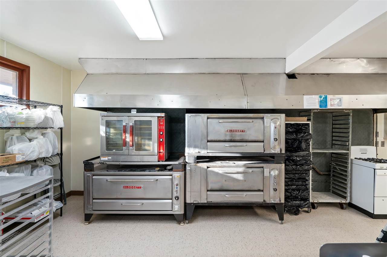 698 Us 2 St. Ignace MI 49781