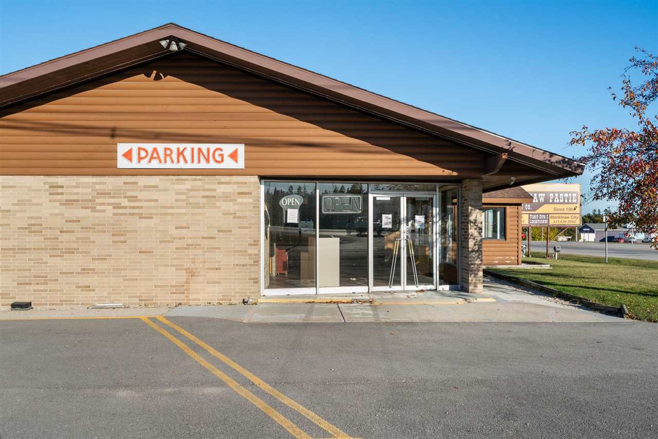 698 Us 2 St. Ignace MI 49781