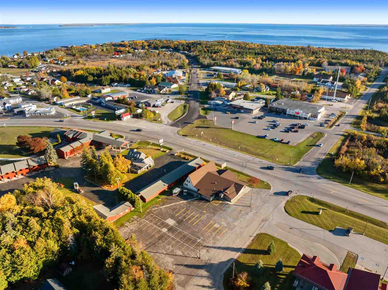 698 Us 2 St. Ignace MI 49781