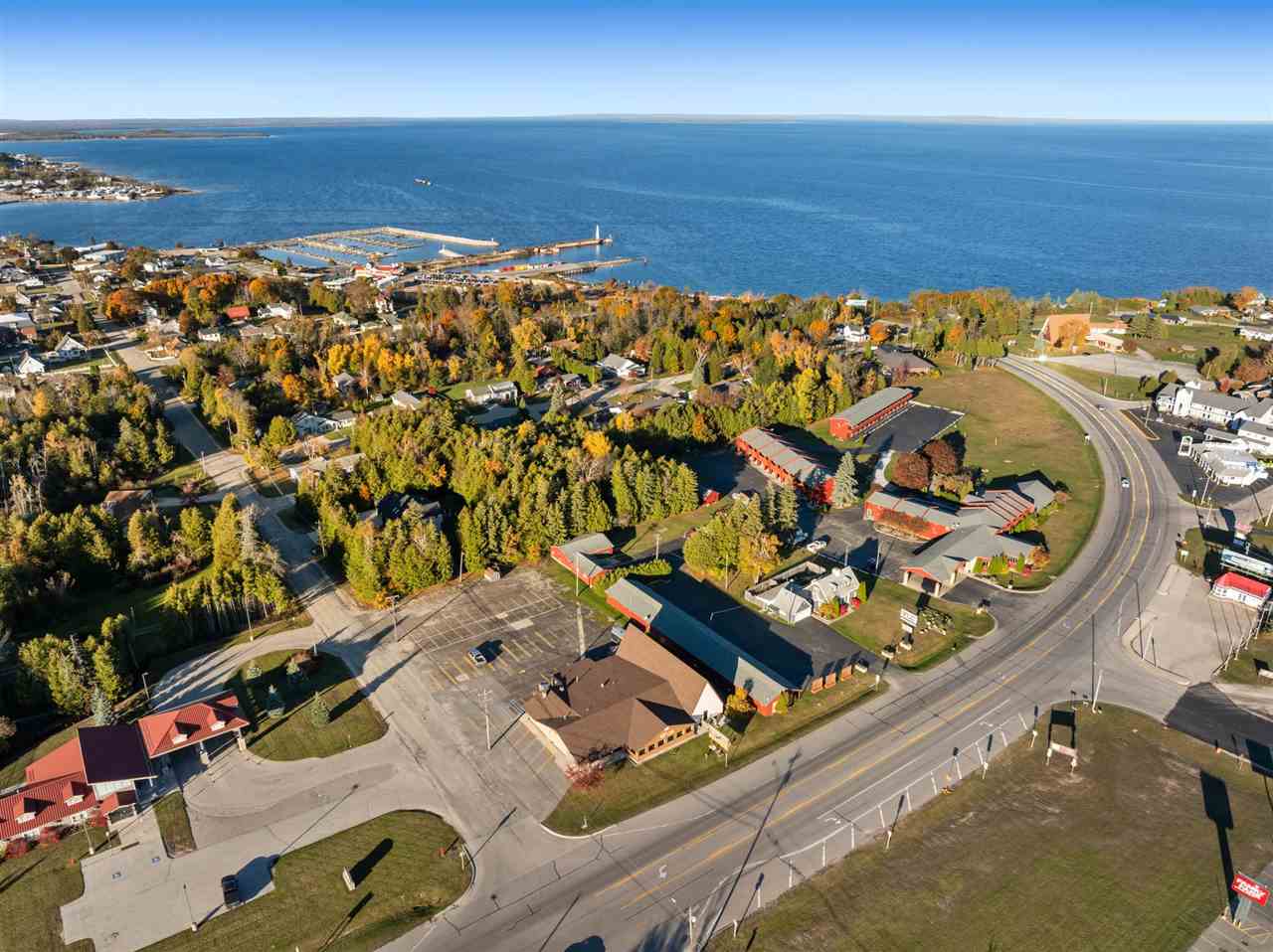 698 Us 2 St. Ignace MI 49781