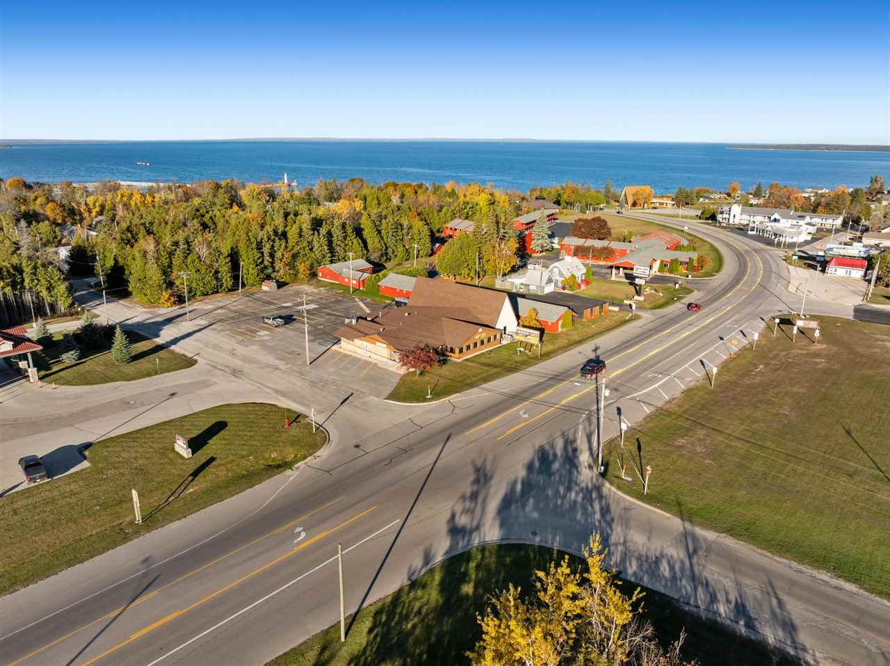 698 Us 2 St. Ignace MI 49781