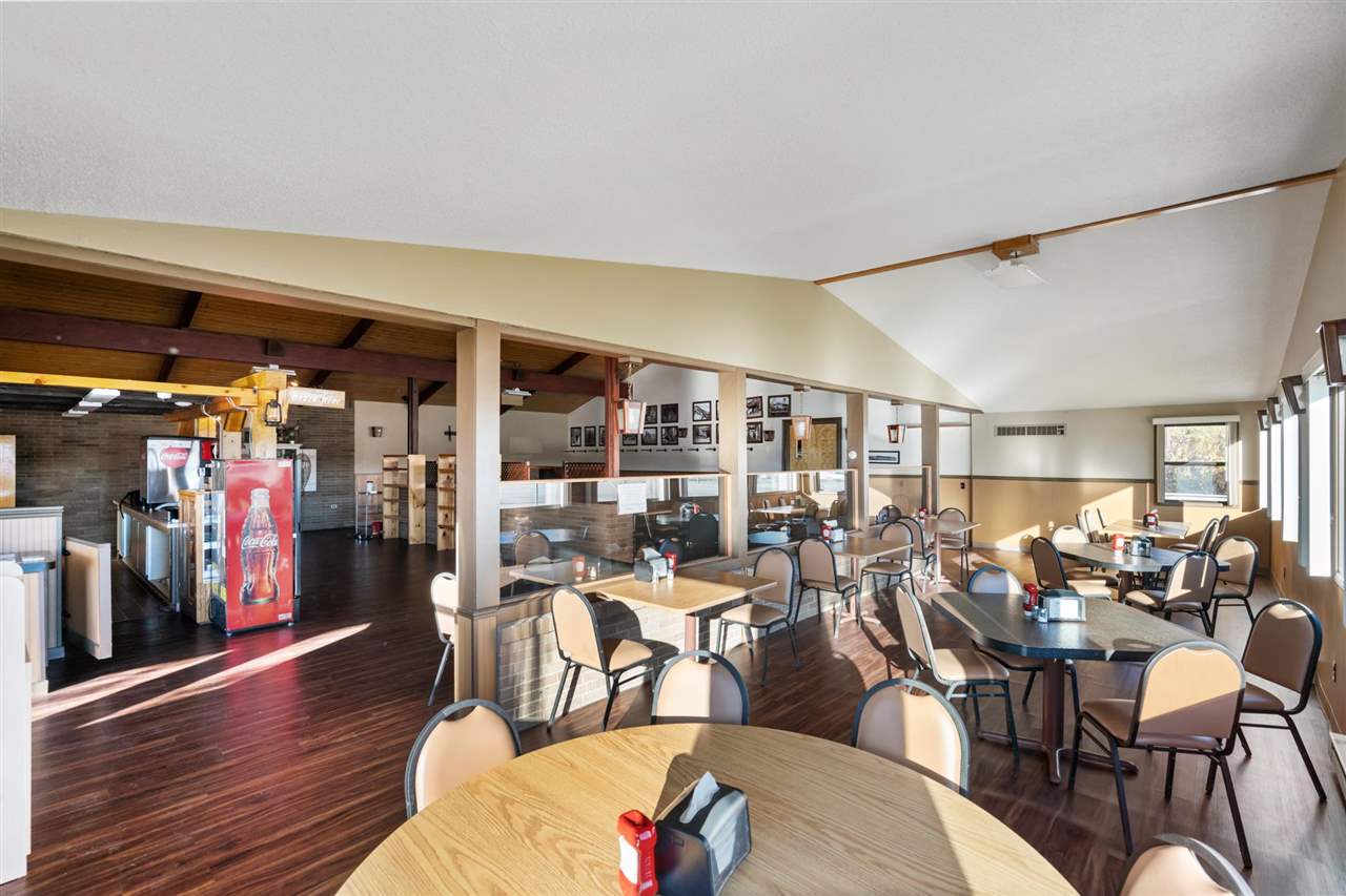 698 Us 2 St. Ignace MI 49781