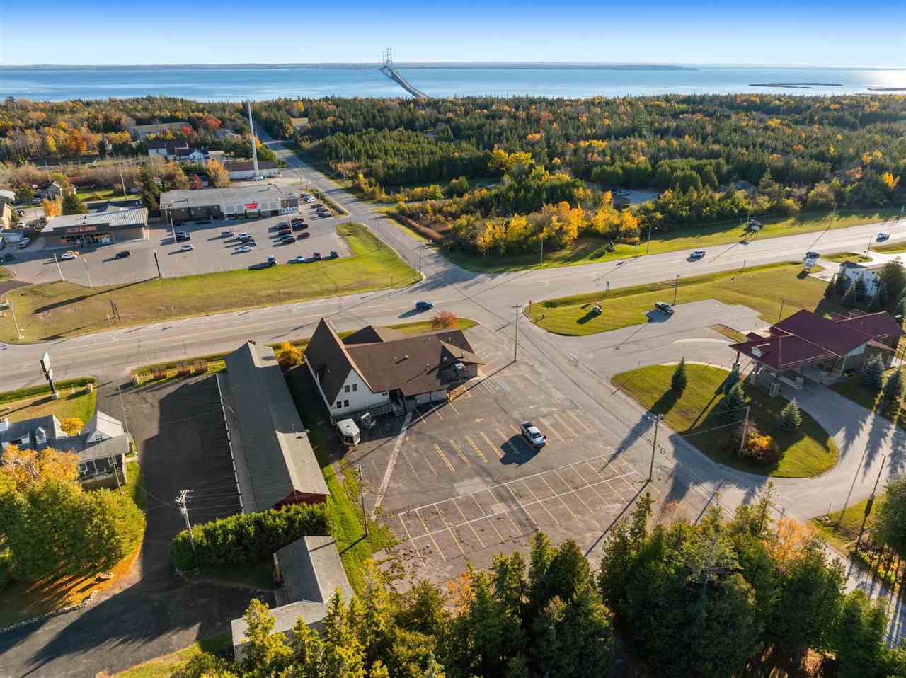 698 Us 2 St. Ignace MI 49781