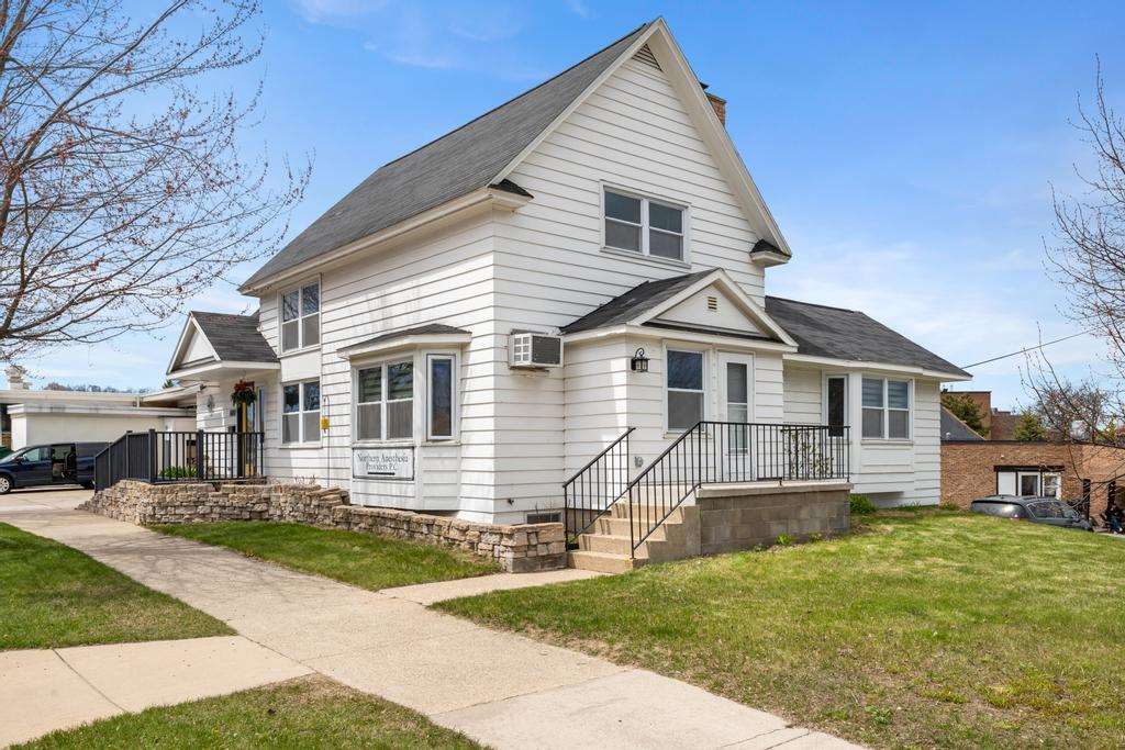 602 Jackson Street Petoskey MI 49770