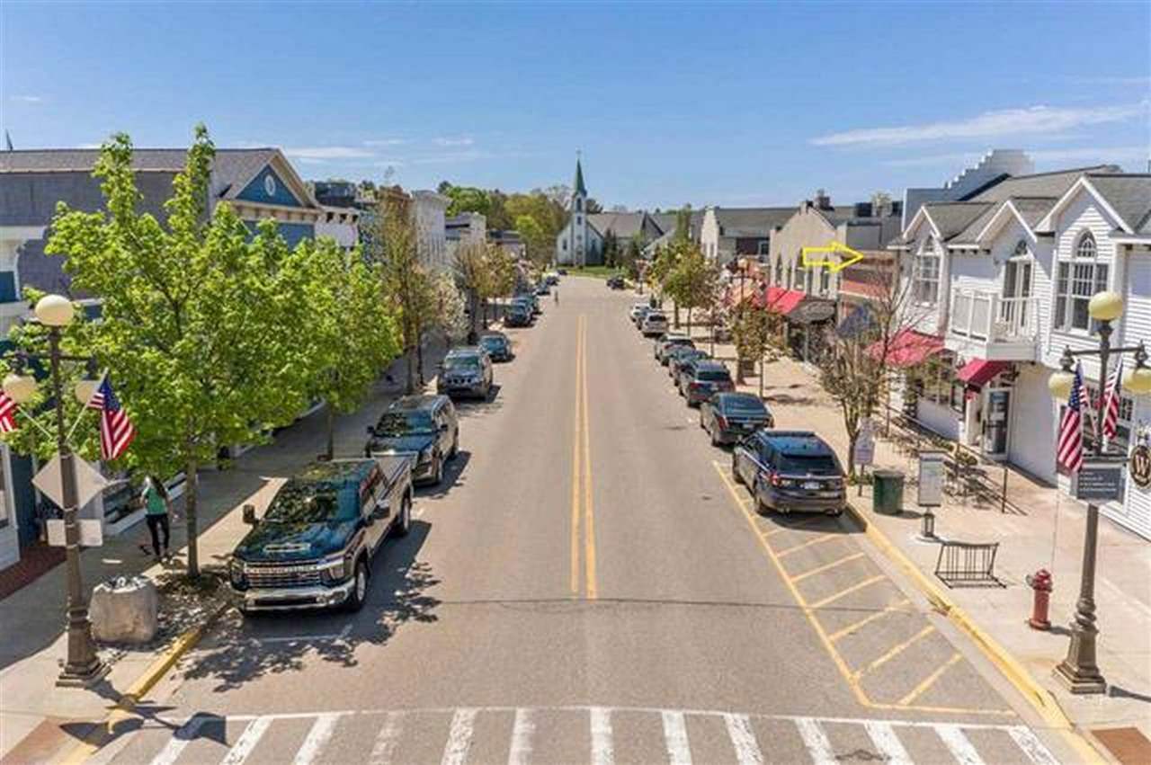 175 E Main Street Harbor Springs MI 49740