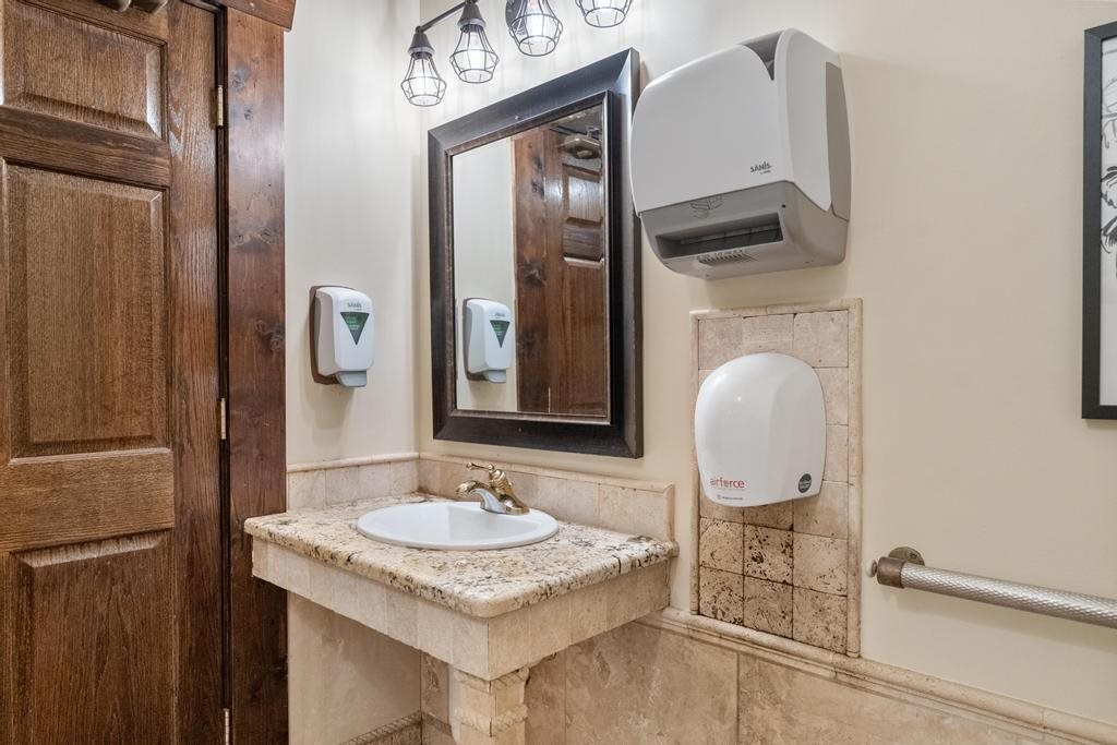 6352 N Lake Shore Drive Harbor Springs MI 49740