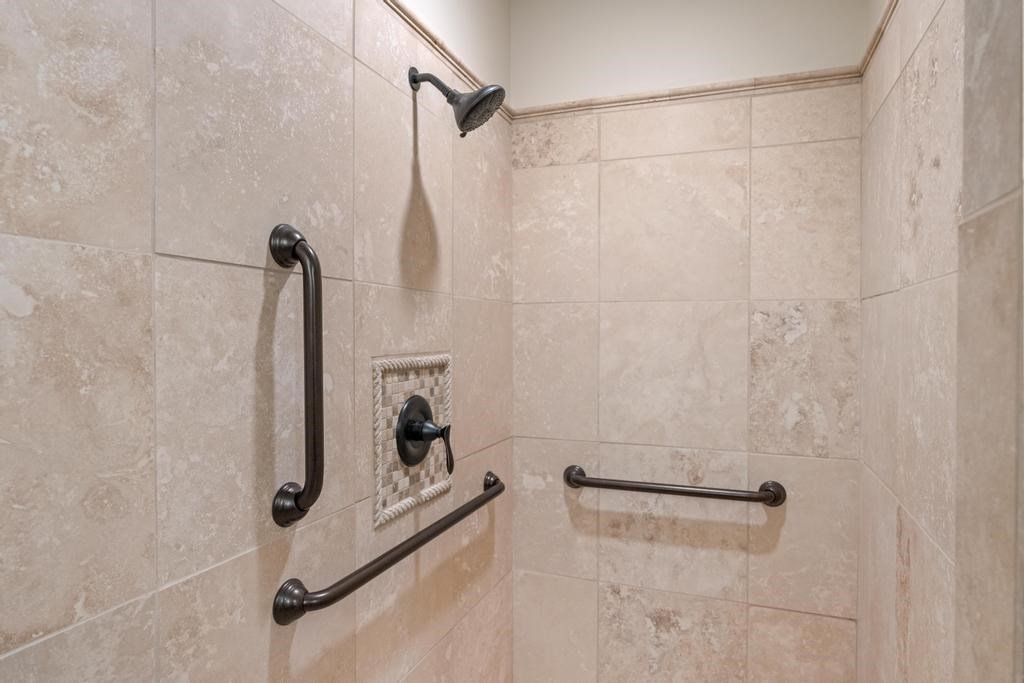 6352 N Lake Shore Drive Harbor Springs MI 49740