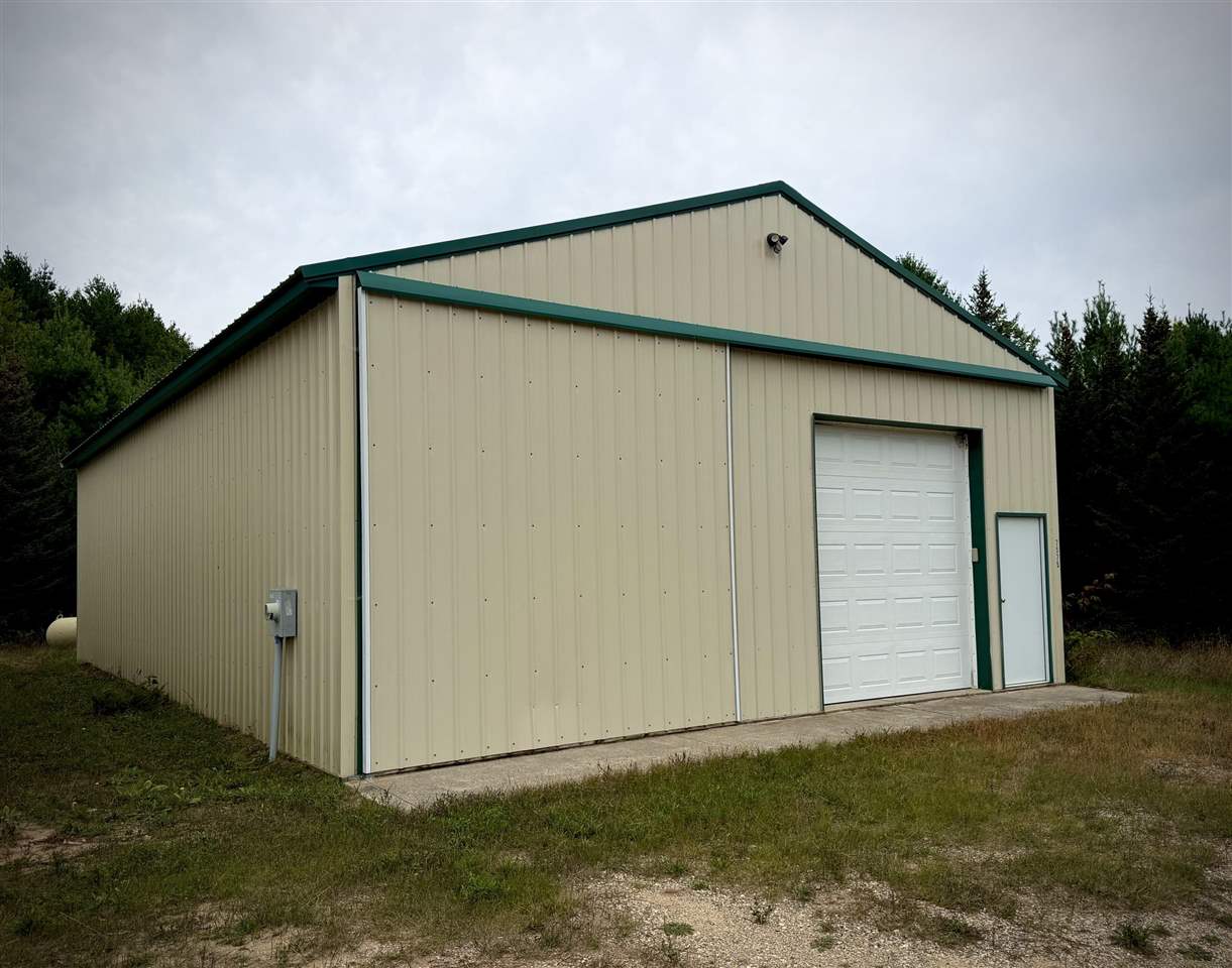 7571 Acre Lane Bellaire MI 49615