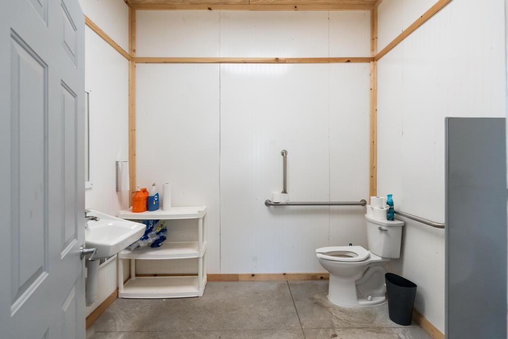 3765 3765 S Us 31 Highway Brutus MI 49716