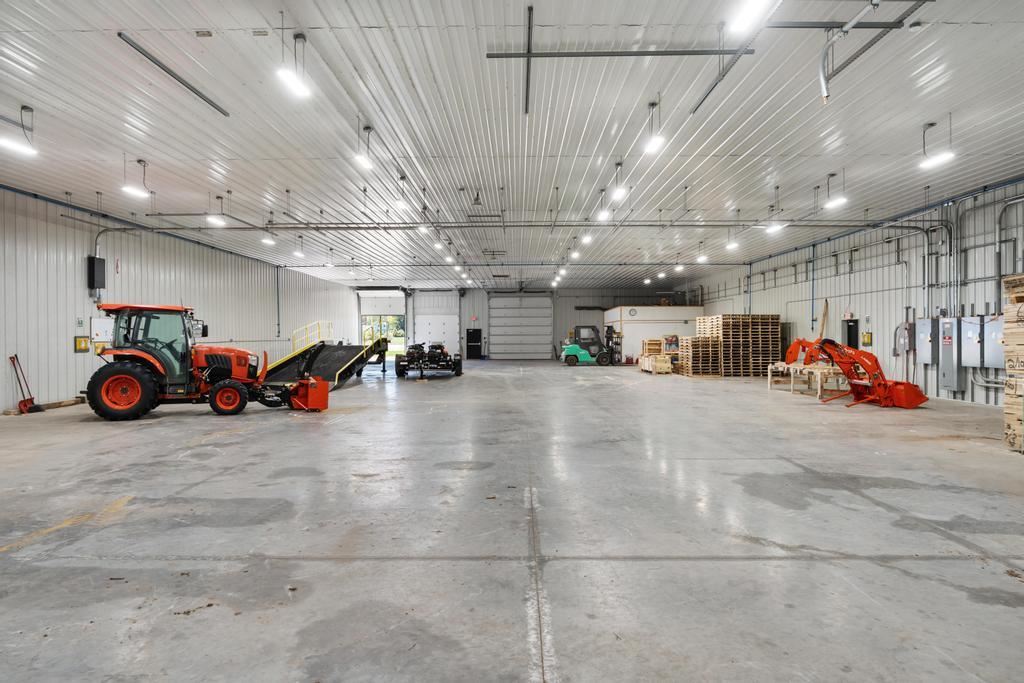 3765 3765 S Us 31 Highway Brutus MI 49716