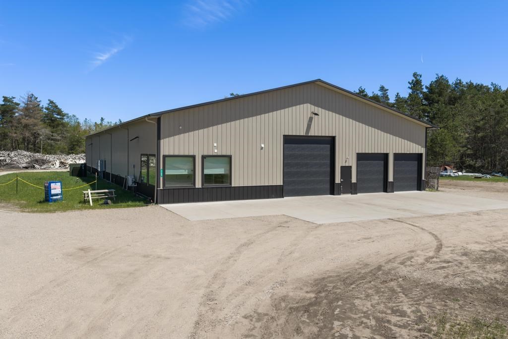 3765 3765 S Us 31 Highway Brutus MI 49716
