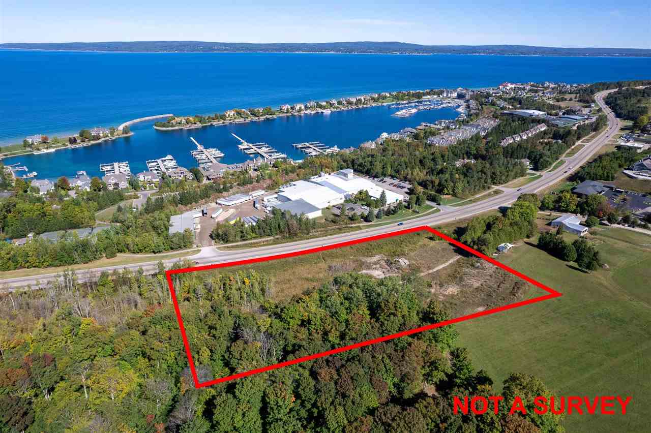 4367 Charlevoix Avenue Petoskey MI 49770