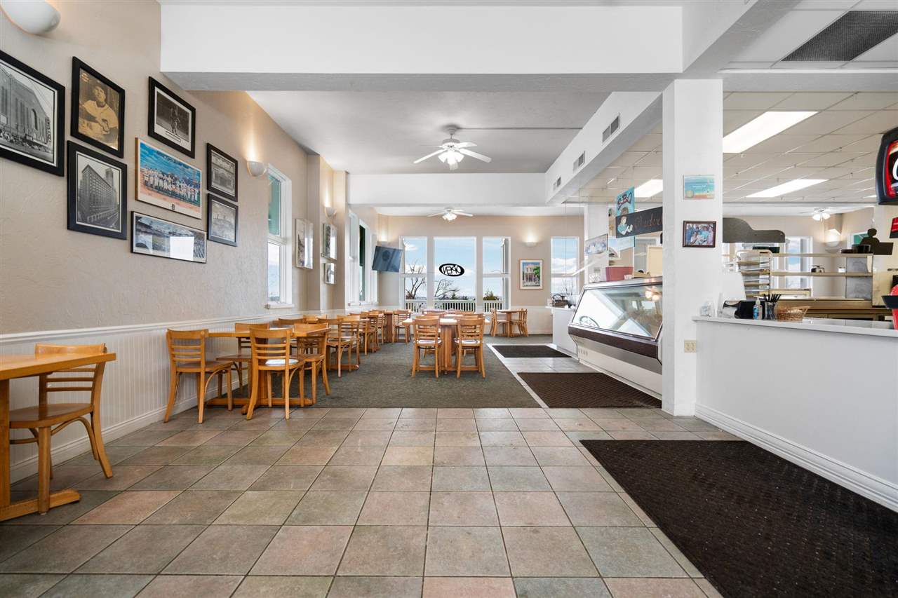 2569 Charlevoix Avenue Petoskey MI 49770