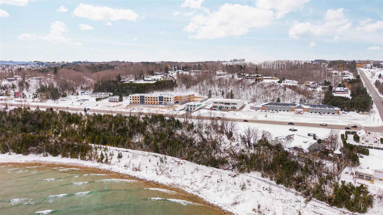 2569 Charlevoix Avenue Petoskey MI 49770