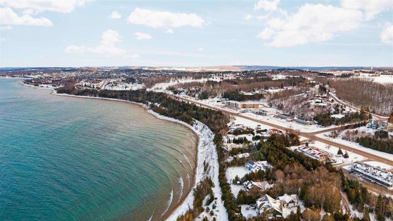 2569 Charlevoix Avenue Petoskey MI 49770