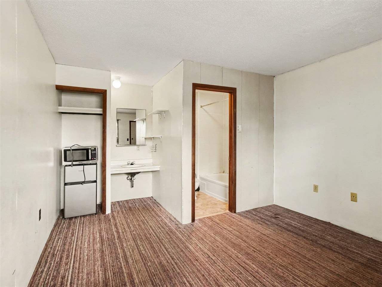 5692 N Us 31 Highway Levering MI 49755