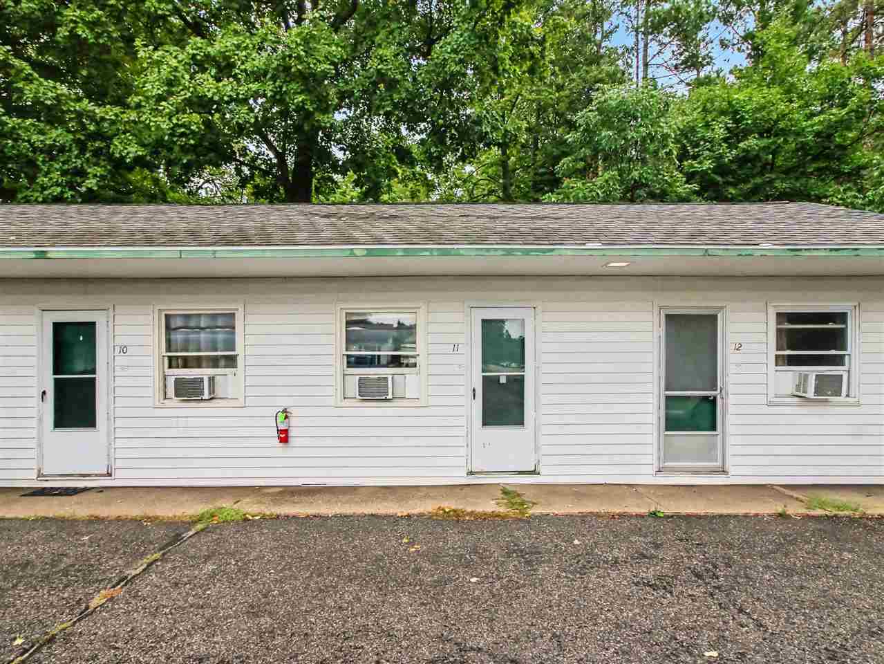 5692 N Us 31 Highway Levering MI 49755