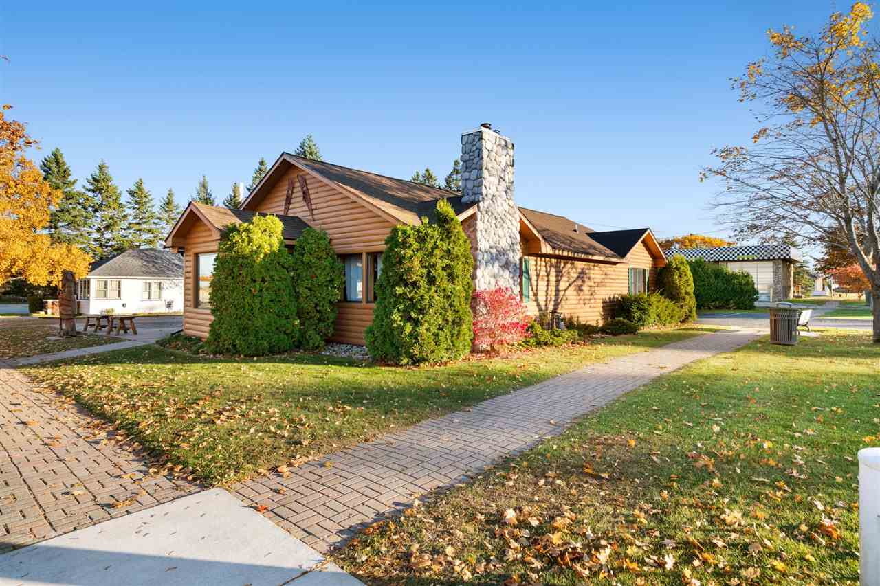 117 W Jamet Street Mackinaw City MI 49701