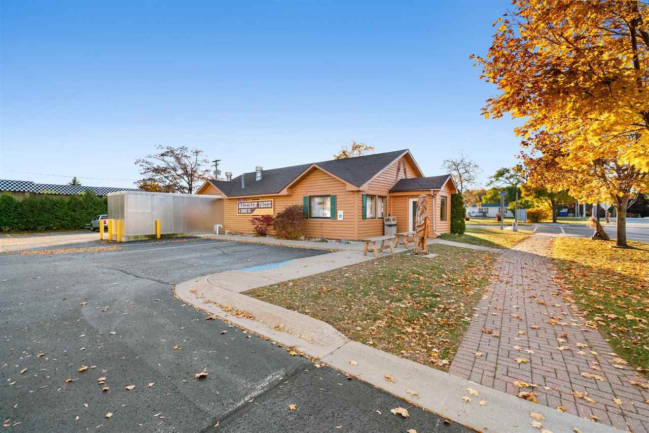 117 W Jamet Street Mackinaw City MI 49701