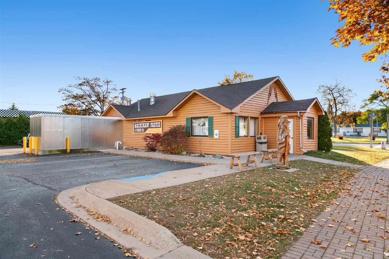 117 W Jamet Street Mackinaw City MI 49701