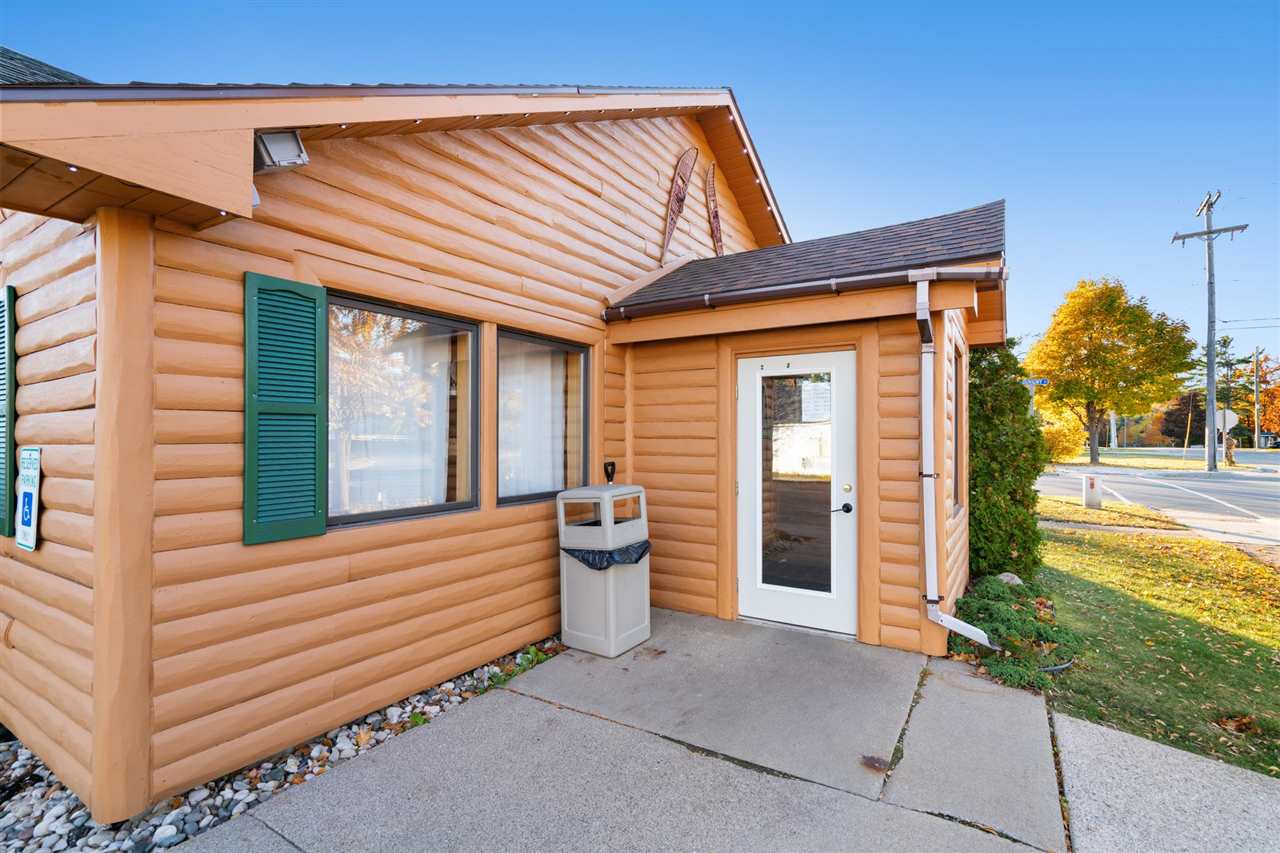 117 W Jamet Street Mackinaw City MI 49701