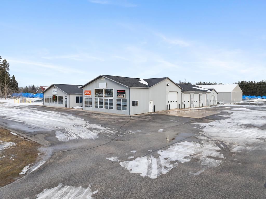 3859 Us-31 Brutus MI 49716