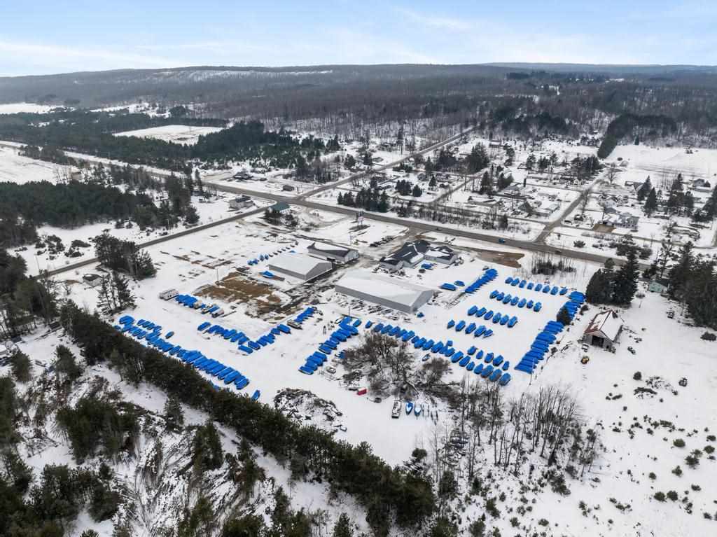 3859 Us-31 Brutus MI 49716