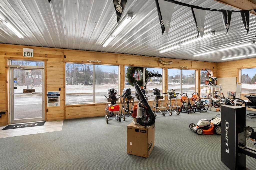 3859 Us-31 Brutus MI 49716