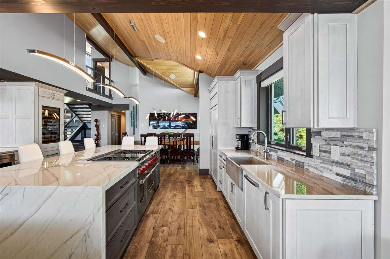 6140 Pine Lake Club Drive Charlevoix MI 49720