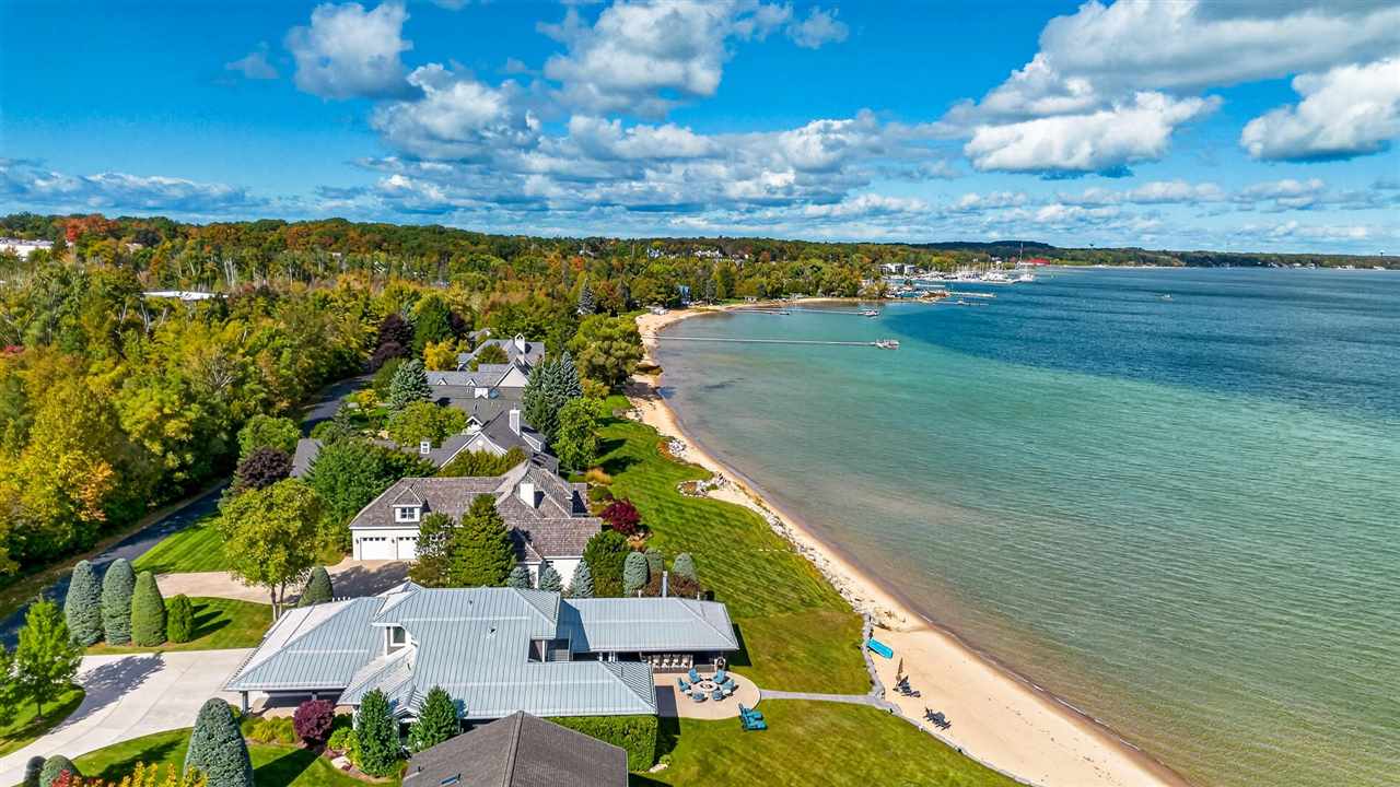 6140 Pine Lake Club Drive Charlevoix MI 49720