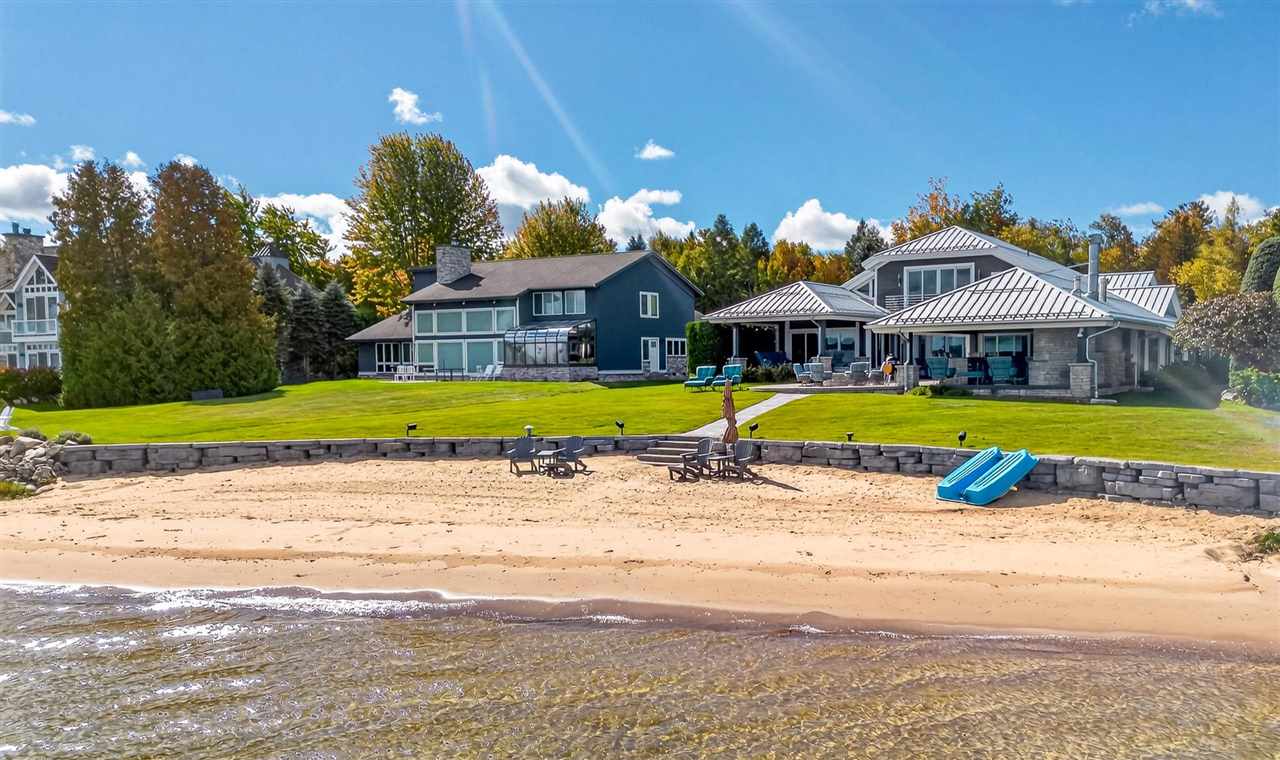 6140 Pine Lake Club Drive Charlevoix MI 49720