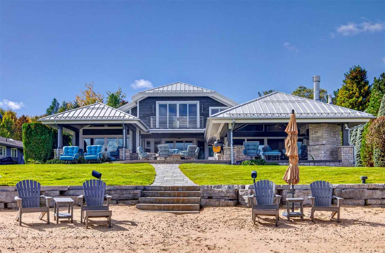 6140 Pine Lake Club Drive Charlevoix MI 49720