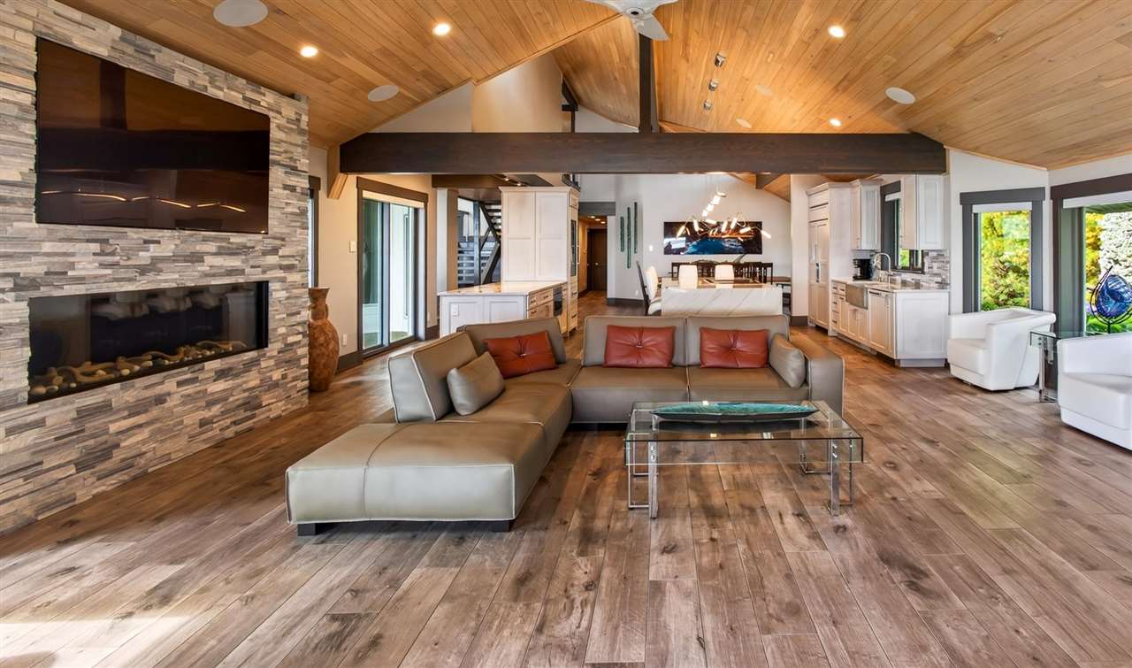 6140 Pine Lake Club Drive Charlevoix MI 49720
