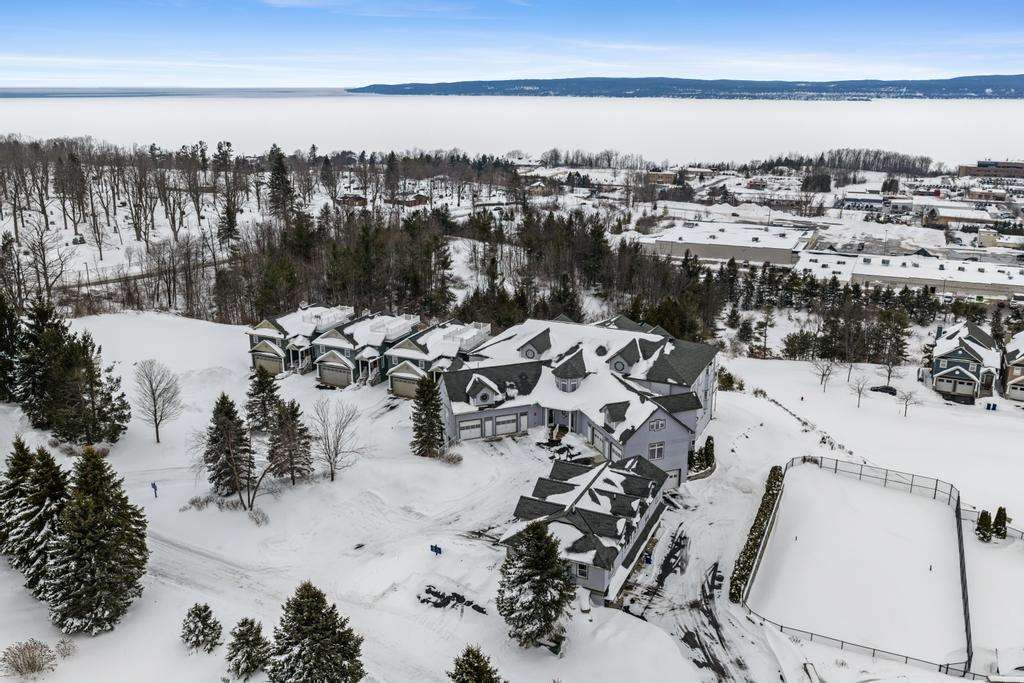 810 Harbor Watch Drive Petoskey MI 49770