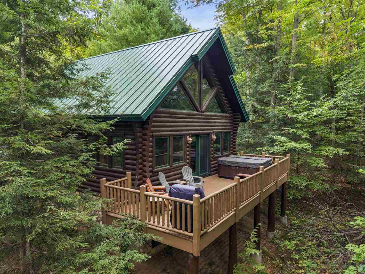 886 Cabin Drive Boyne City MI 49712