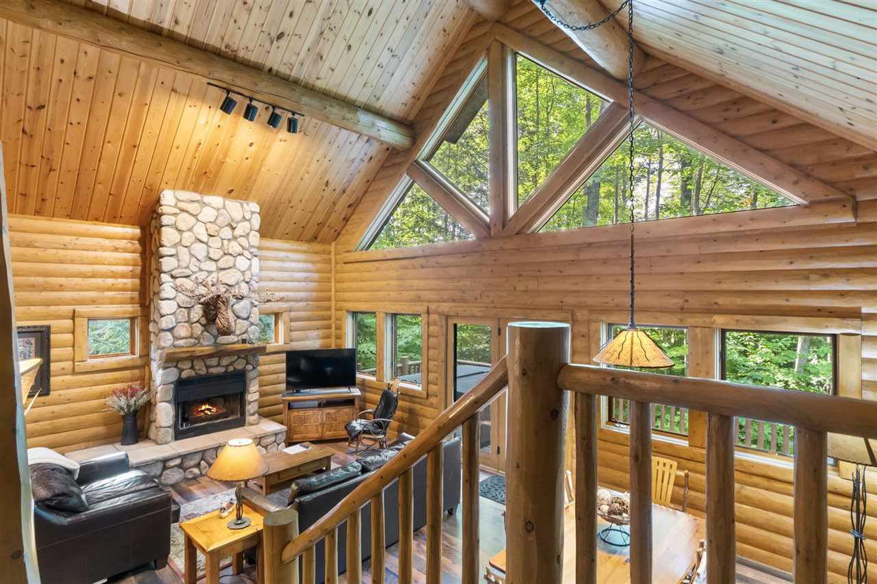 886 Cabin Drive Boyne City MI 49712