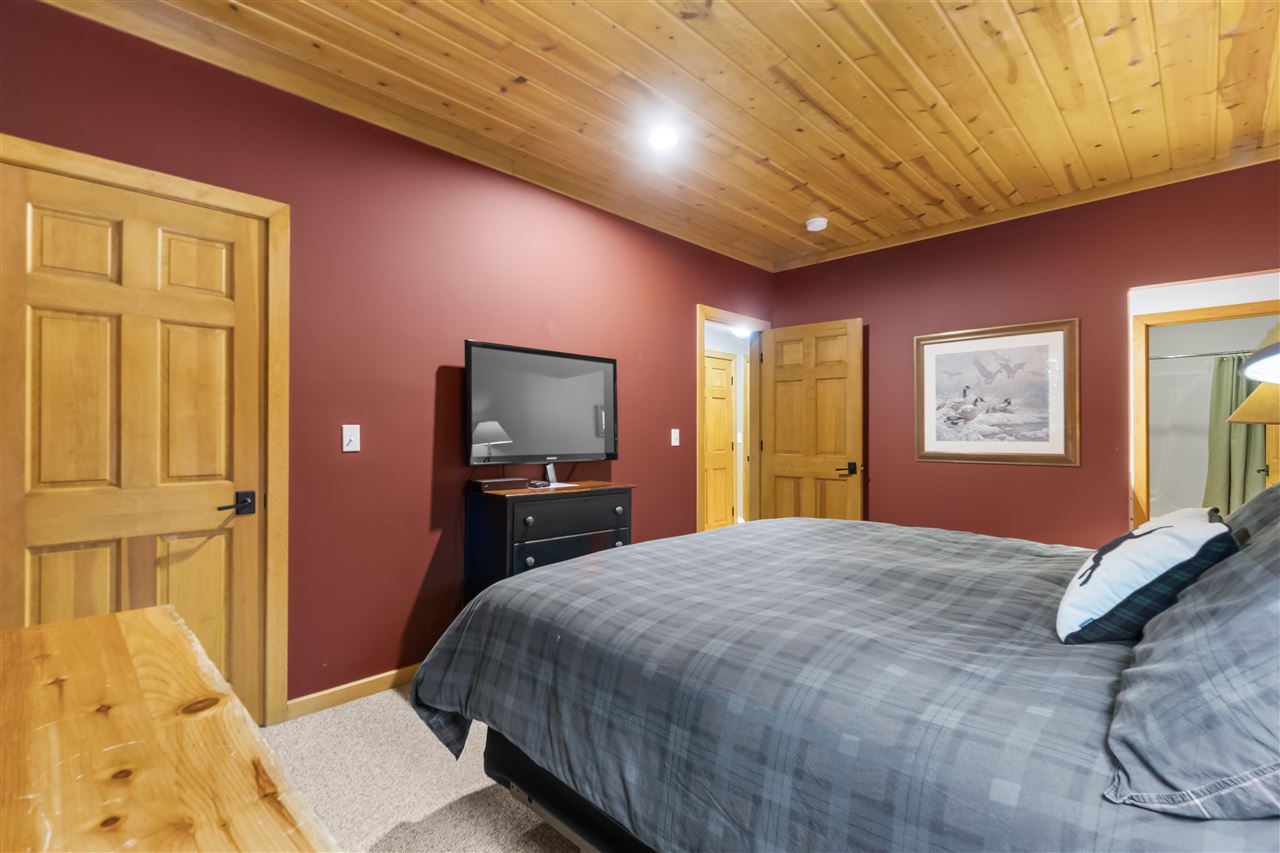 886 Cabin Drive Boyne City MI 49712