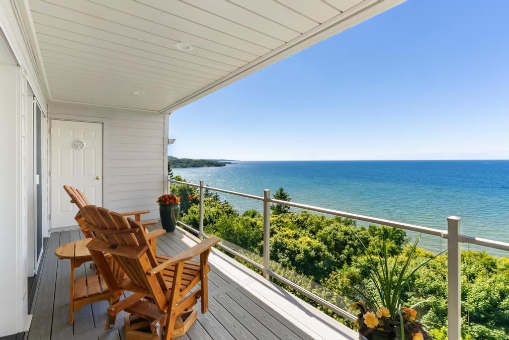 1142 Charlevoix Avenue Petoskey MI 49770