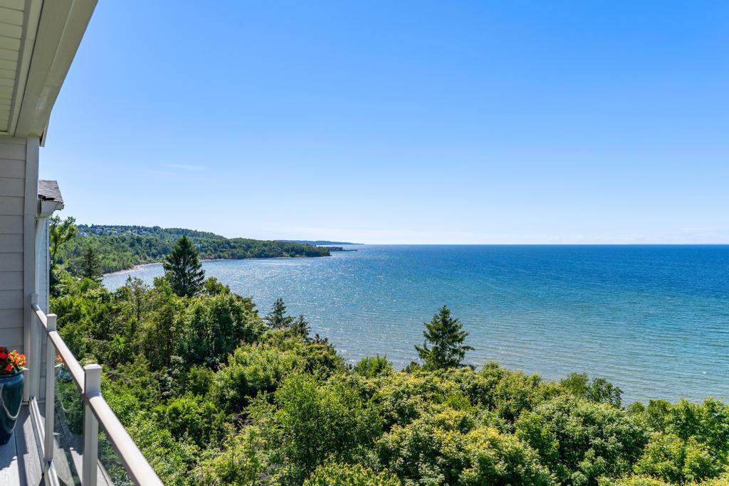 1142 Charlevoix Avenue Petoskey MI 49770