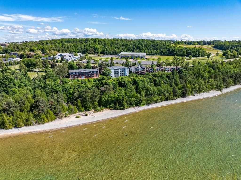 1142 Charlevoix Avenue Petoskey MI 49770